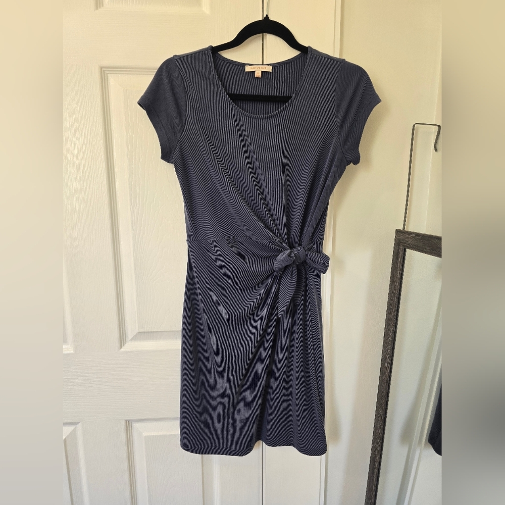 Skies are blue wrap dress size xs